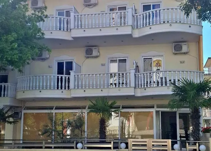 Victoria 2 Apartahotel 3*